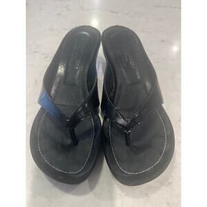 Donald J Pliner Women’s Leather Thong Comfort Guenna 2 Wedge Sandal Size 7 Black